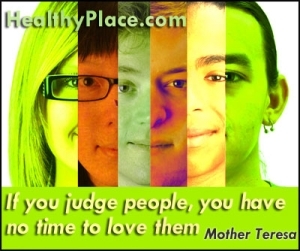 Cita per giudicare le persone - Se giudichi le persone, non hai tempo di amarle