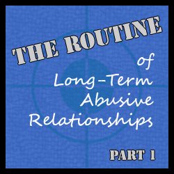 Cosa pensano le persone che intrattengono relazioni abusive? La routine li induce a pensare poco agli abusi e molto a come far agire diversamente il loro partner.