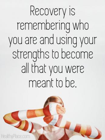 Citazione dei disturbi alimentari - Il recupero sta ricordando chi sei e usando i tuoi punti di forza per diventare tutto ciò che dovevi essere.
