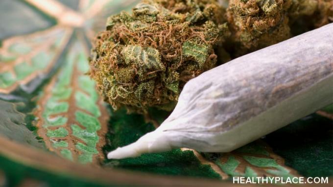 Cos'è la marijuana? La marijuana è una droga psicoattiva della pianta di cannabis. Ottieni informazioni dettagliate sulla marijuana, la droga illegale più utilizzata al mondo.