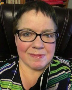 Tia Hollowood, nuova autrice di 'Trauma! A PTSD Blog 'parla della sua esperienza con il trauma in giovane età e vivendo nella ripresa del PTSD. Leggi di Tia qui.