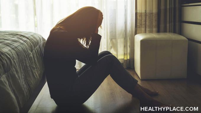 Un attacco di depressione è diverso da un attacco di panico o da un attacco di cuore, ma altrettanto forte e miserabile. Scopri tutto su di loro e su come reagire, su HealthyPlace.