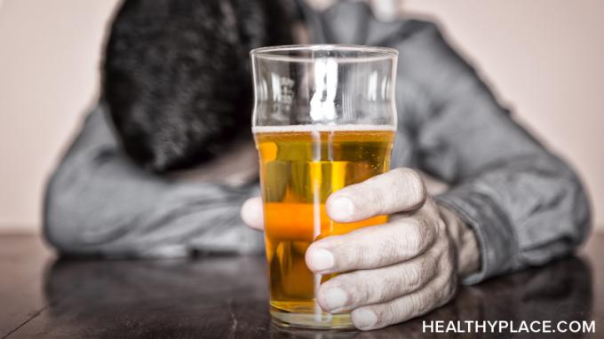 Alcol, droghe, determinati alimenti, caffeina possono avere un impatto negativo sui sintomi del disturbo bipolare. Scopri cosa può succedere.