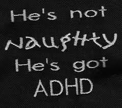 L'ADHD può essere una diagnosi difficile con cui convivere, non solo per la persona colpita, ma anche per coloro che le circondano.